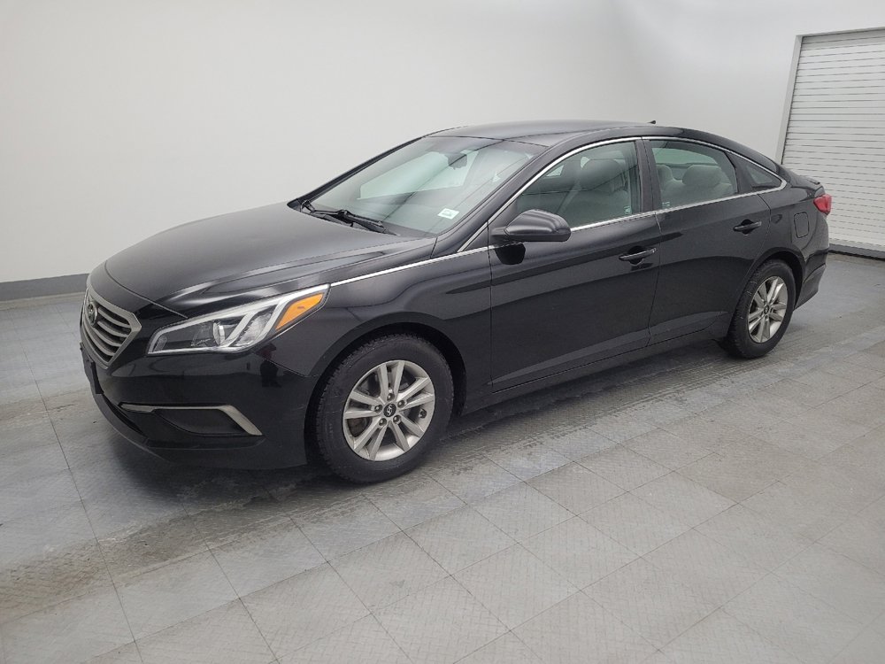 Used 2016 Hyundai Sonata SE image 2