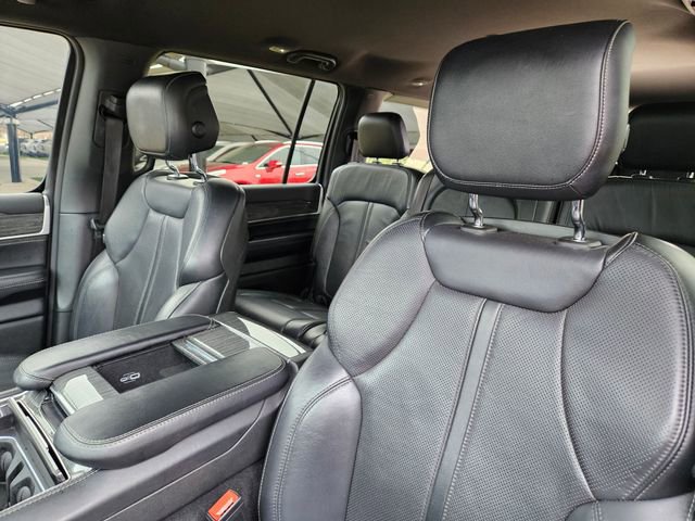 Used 2022 Jeep Wagoneer Series II image 11