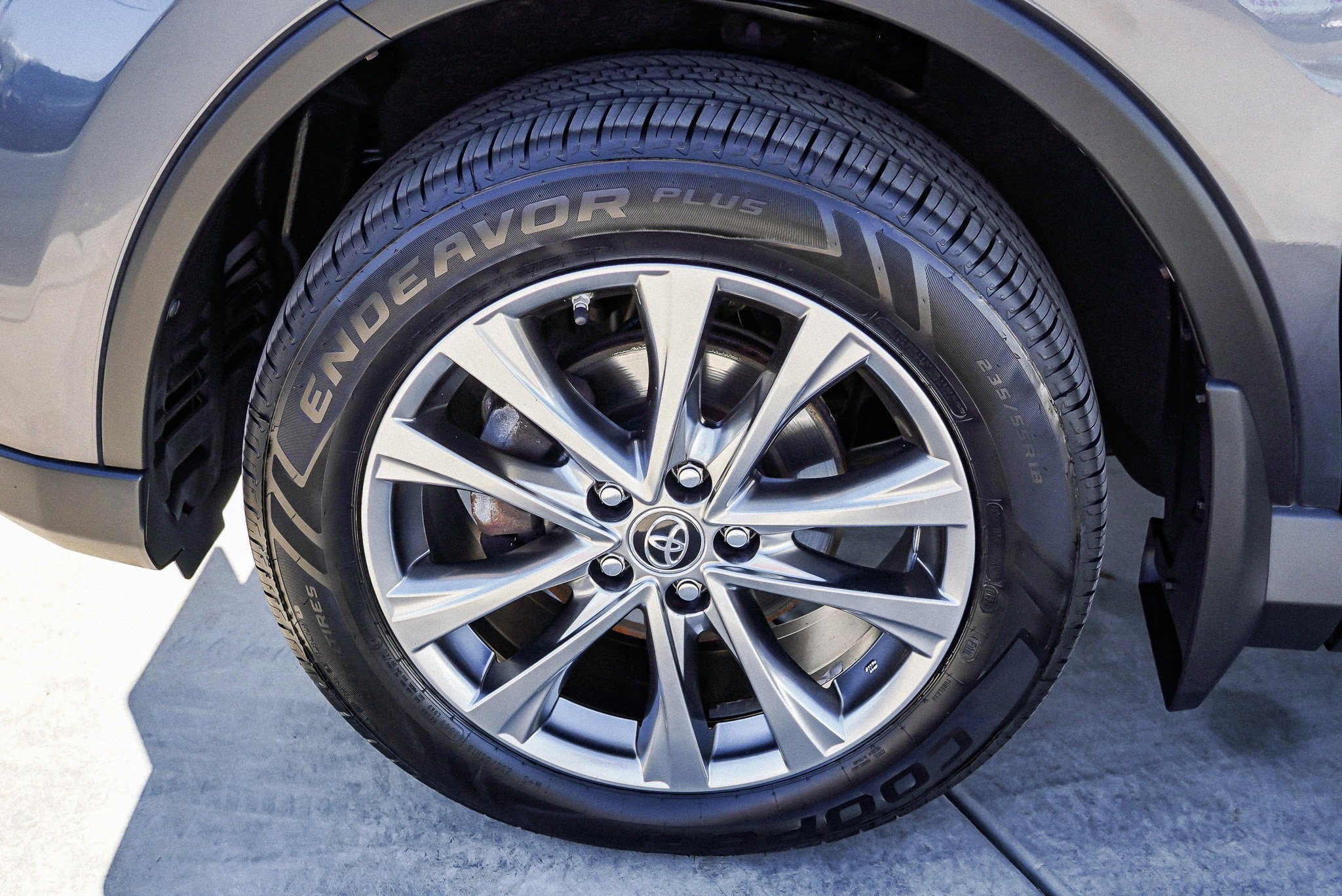 Used 2018 Toyota RAV4 Limited image 12