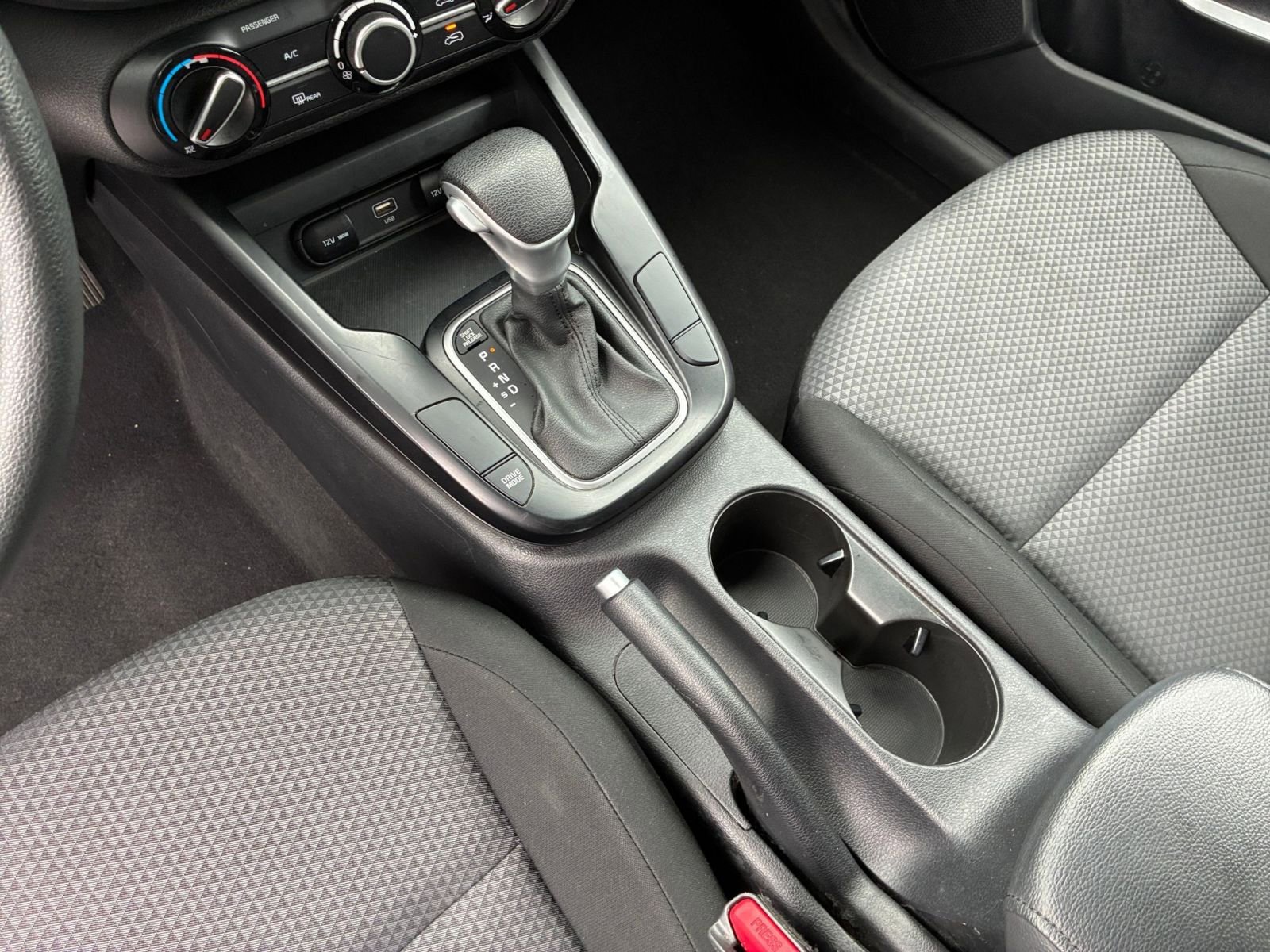 Used 2025 Kia Soul LX w/ LX Technology Package image 39