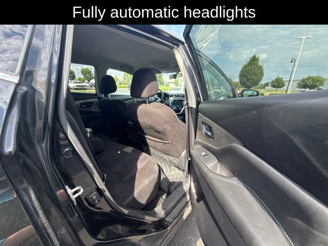 Used 2018 Nissan Murano S AWD/4WD image 18