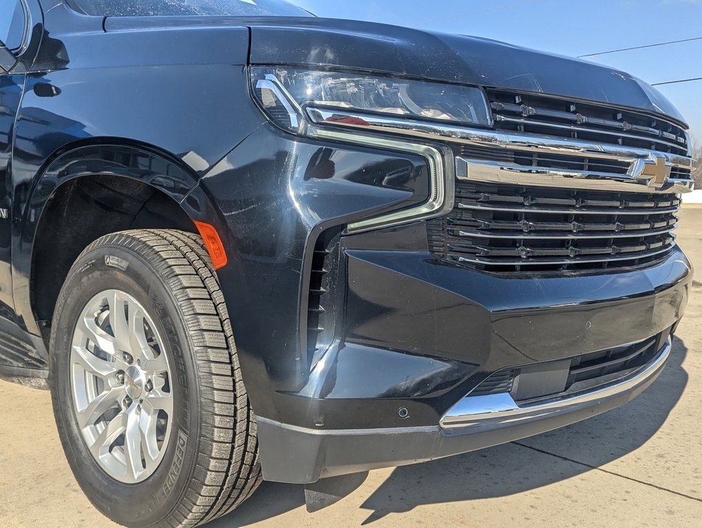 Used 2023 Chevrolet Suburban LT image 12