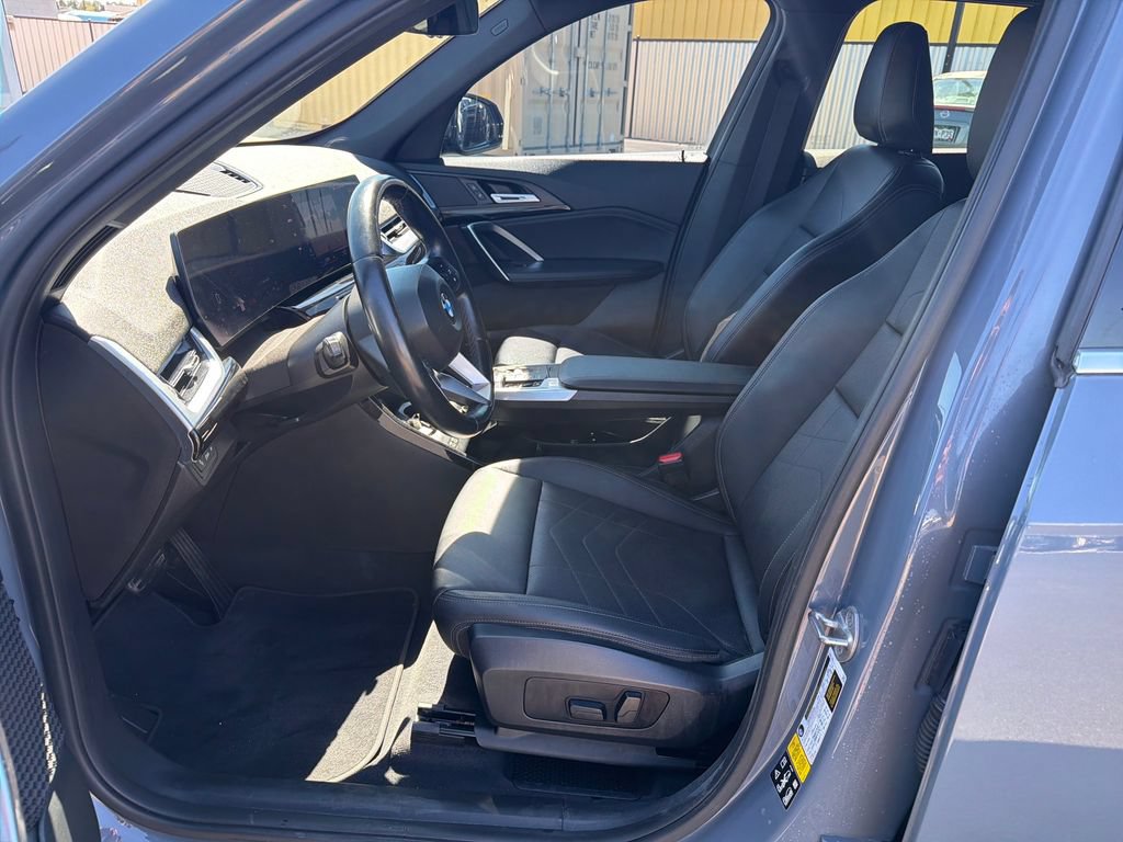 Used 2023 BMW X1 xDrive28i AWD/4WD image 9