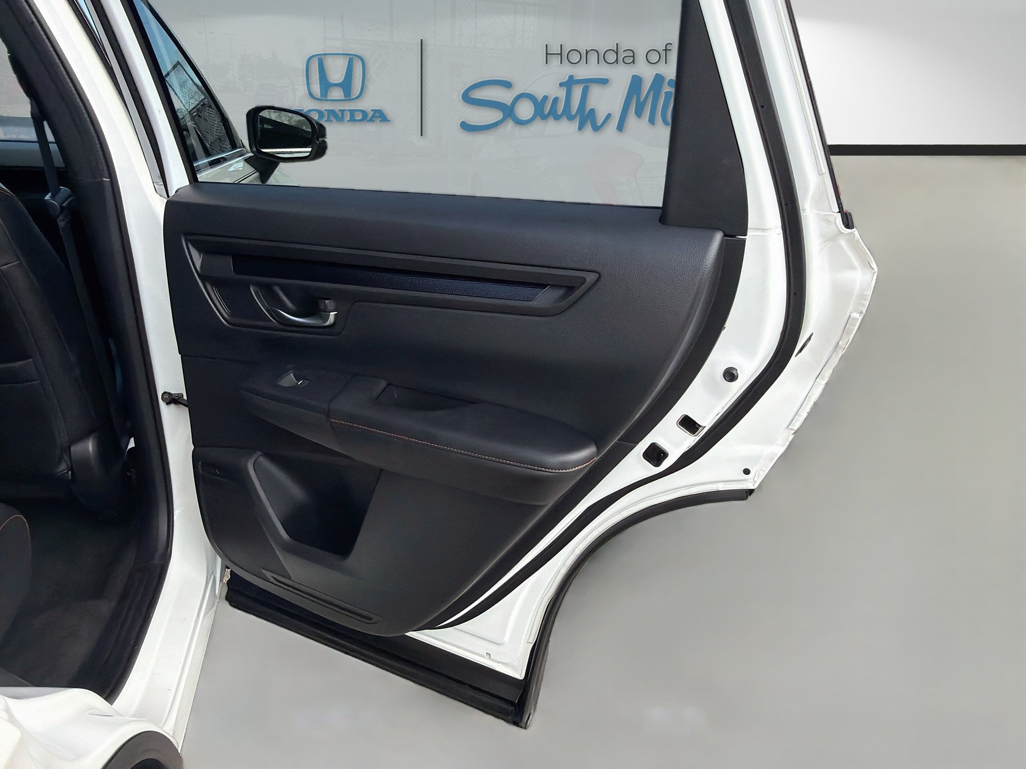 Used 2025 Honda CR-V Sport-L image 32