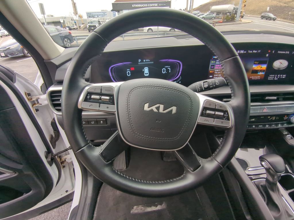 Used 2025 Kia Telluride S image 23
