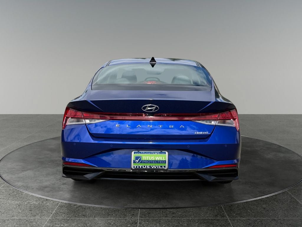 Used 2023 Hyundai Elantra Limited w/ Cargo Package FWD image 8