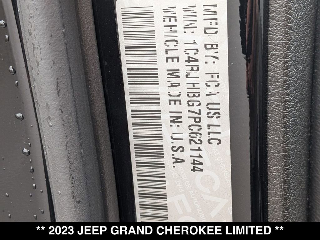 Used 2023 Jeep Grand Cherokee Limited w/ Luxury Tech Group II AWD/4WD image 29