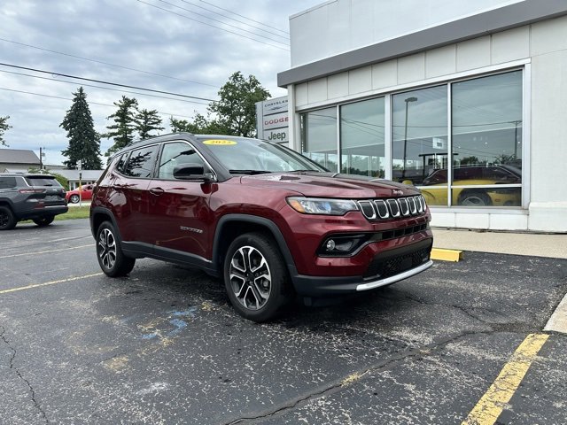 Used 2022 Jeep Compass Limited w/ Sun and Sound Group image 2