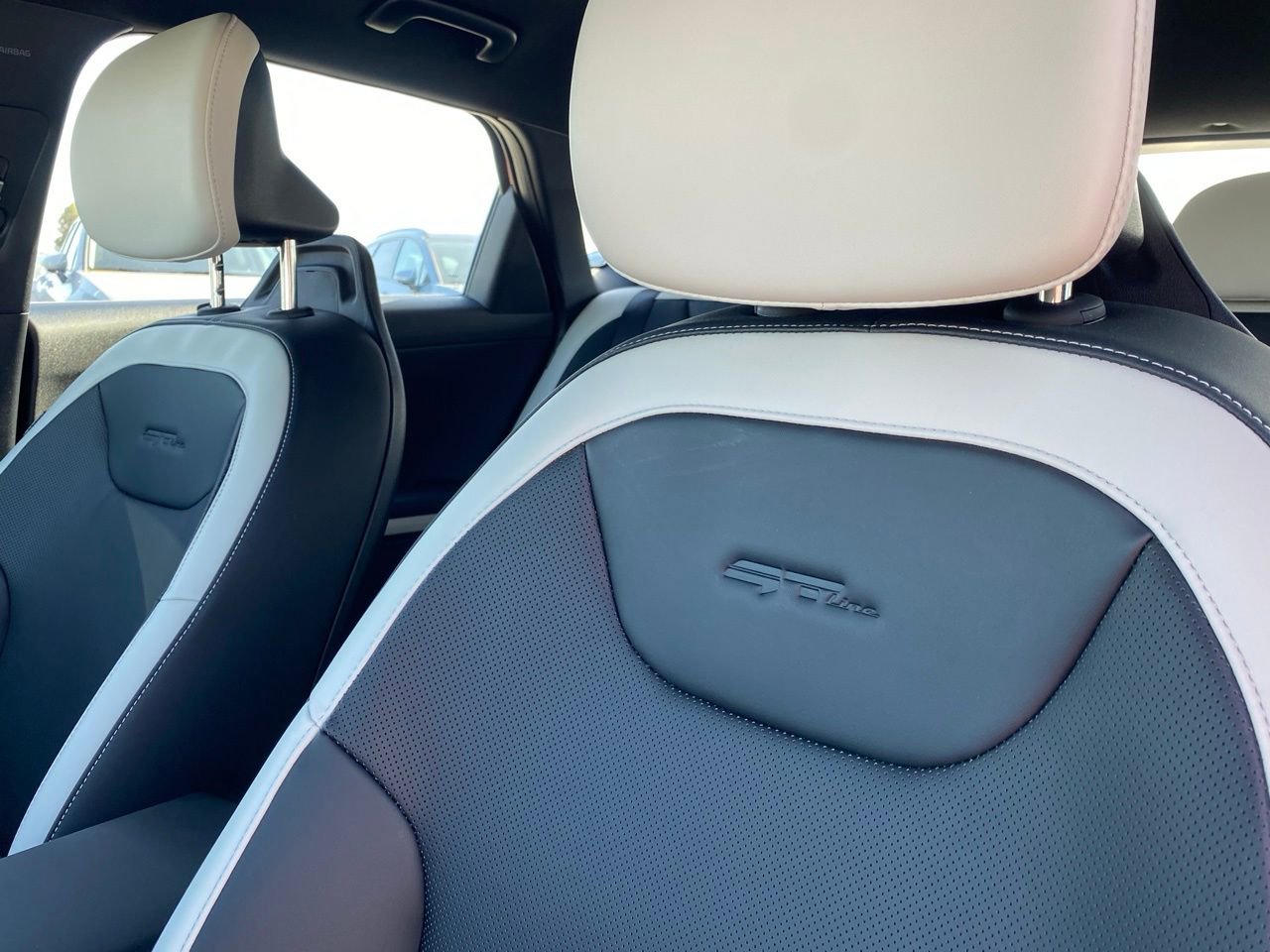 New 2026 Kia K4 GT-Line FWD image 14