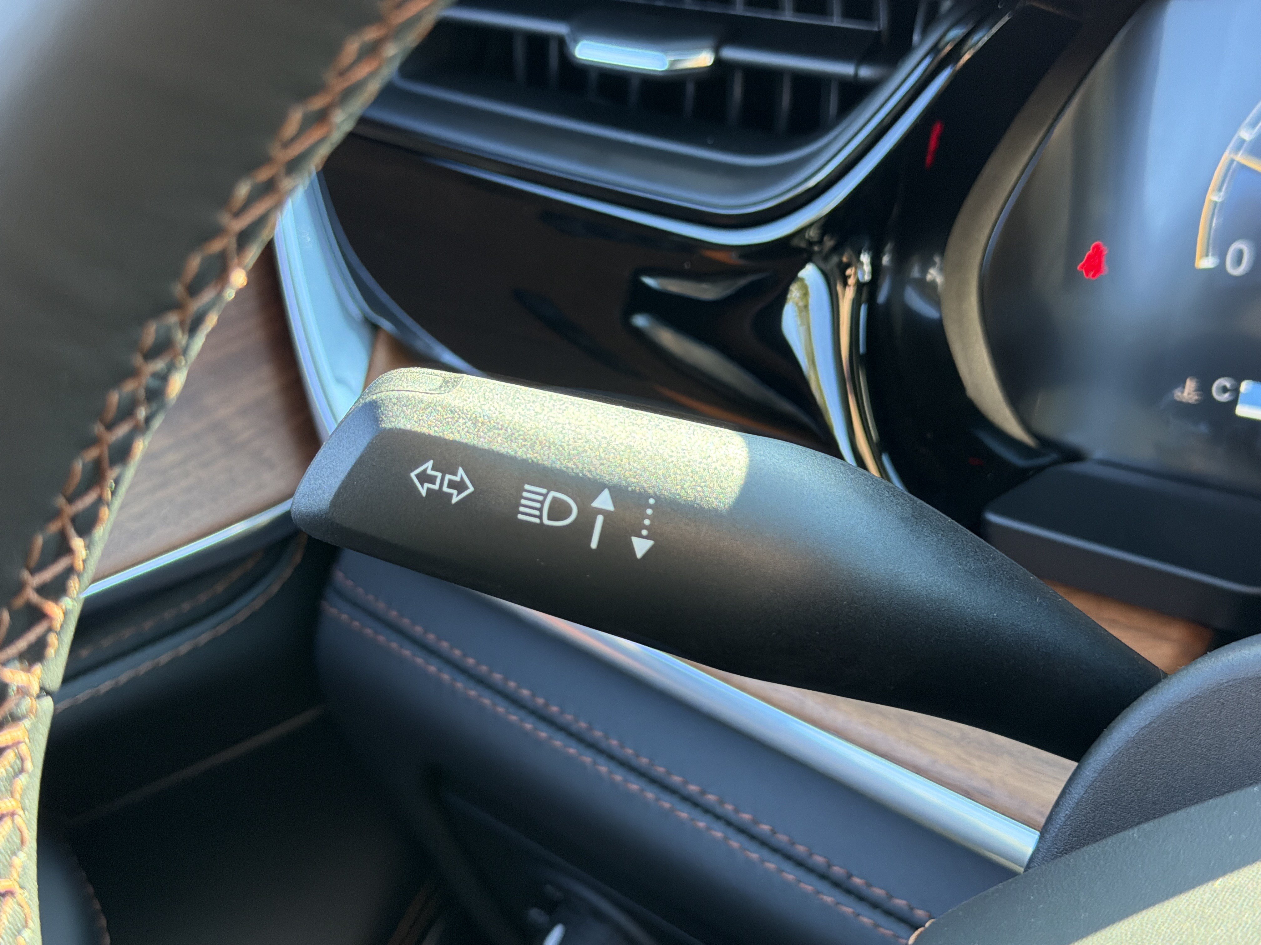 New 2027 Jeep Grand Cherokee Summit AWD/4WD image 18