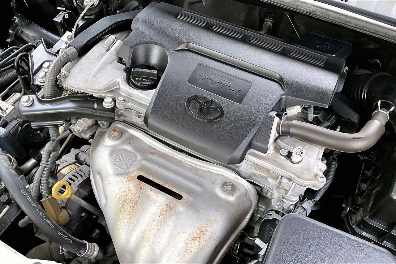 Used 2013 Toyota Camry SE FWD image 31