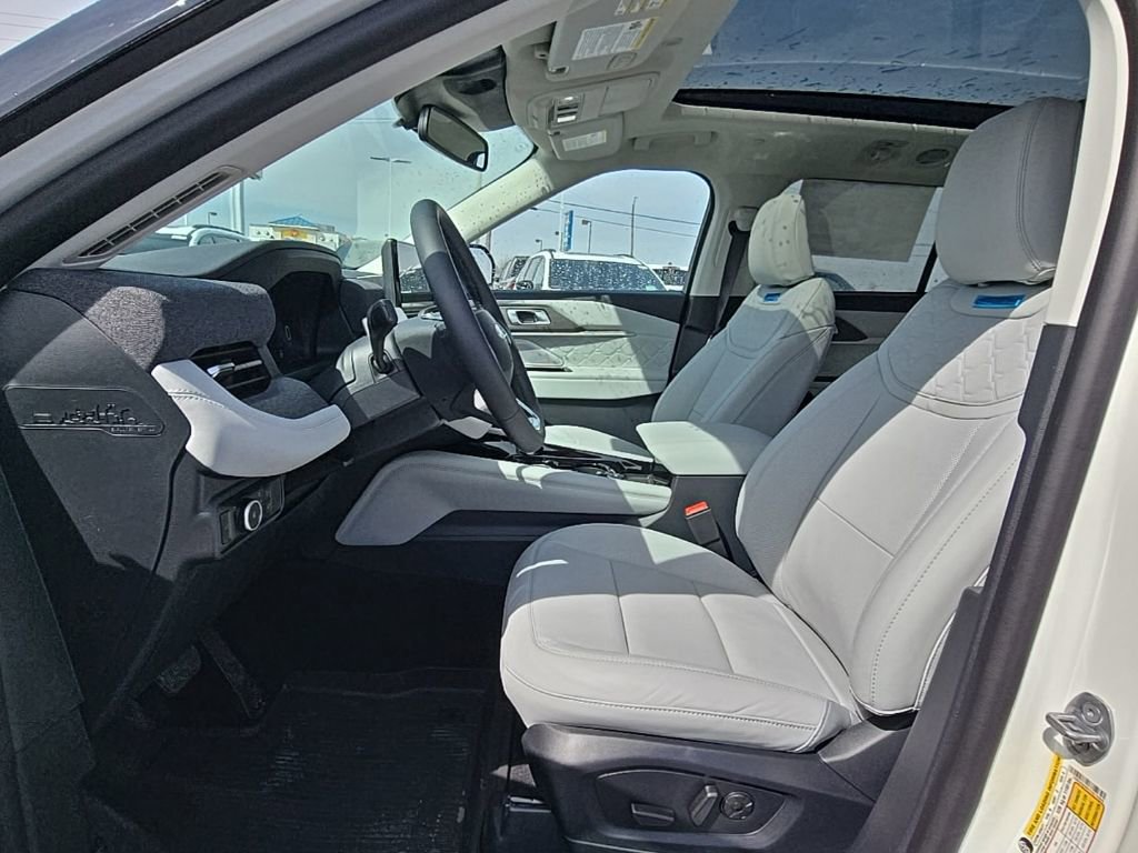New 2026 Ford Explorer Platinum w/ LUX Leather Package image 11