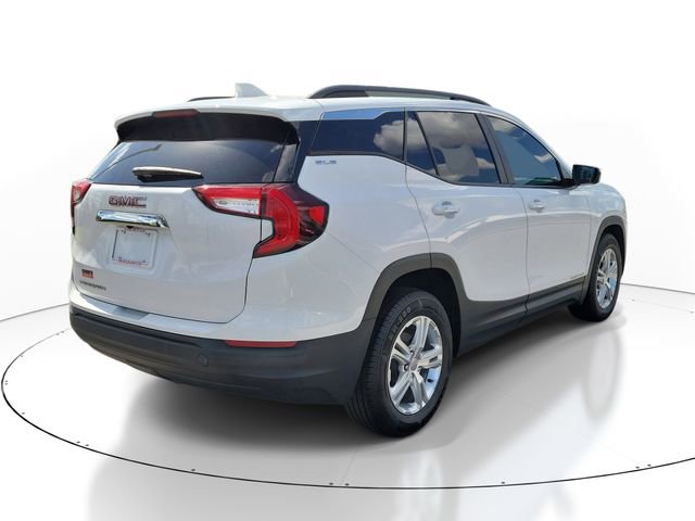 Used 2022 GMC Terrain SLE w/ Driver Convenience Package FWD image 4