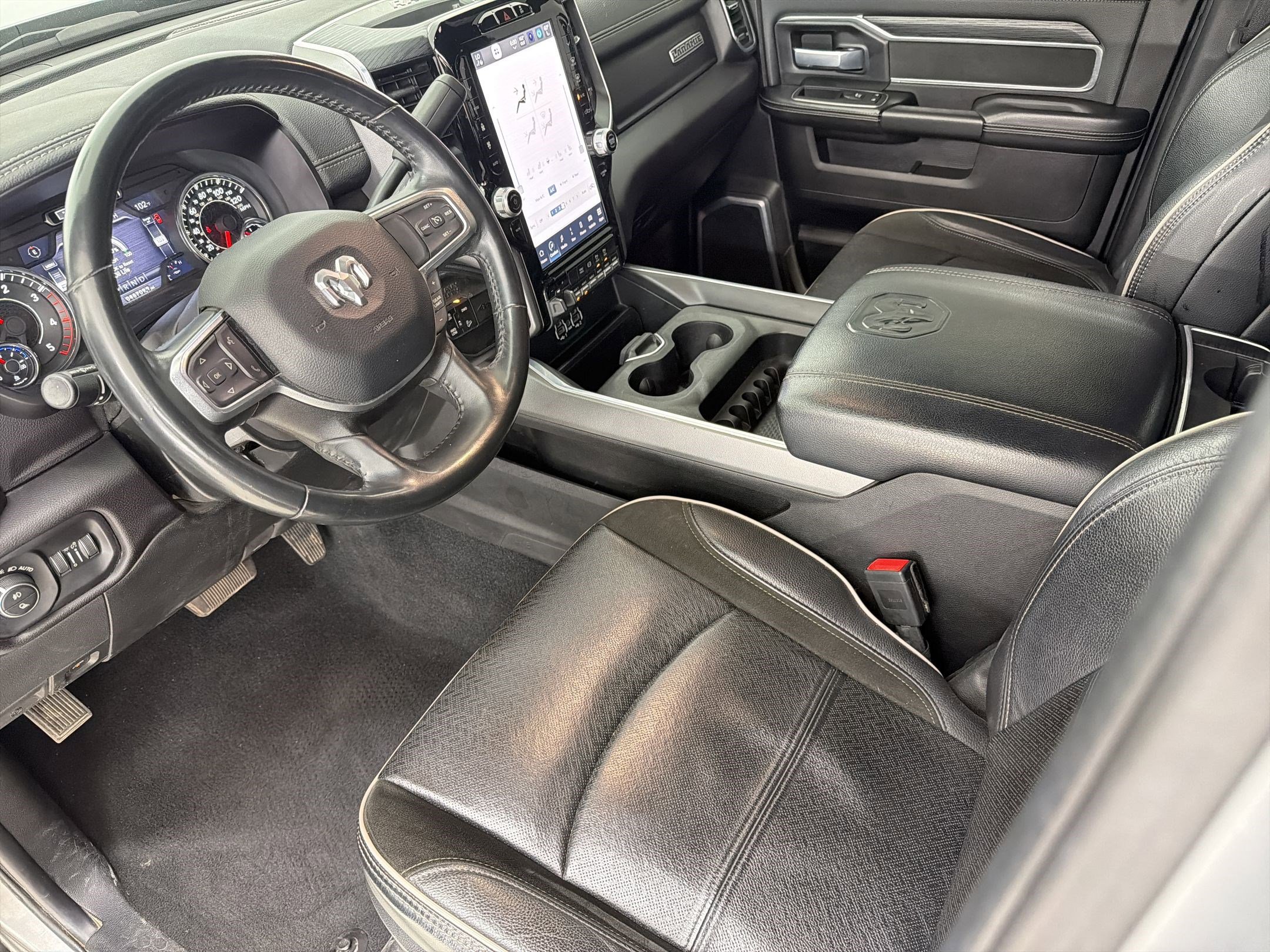 Used 2023 RAM 2500 Laramie w/ Night Edition image 4
