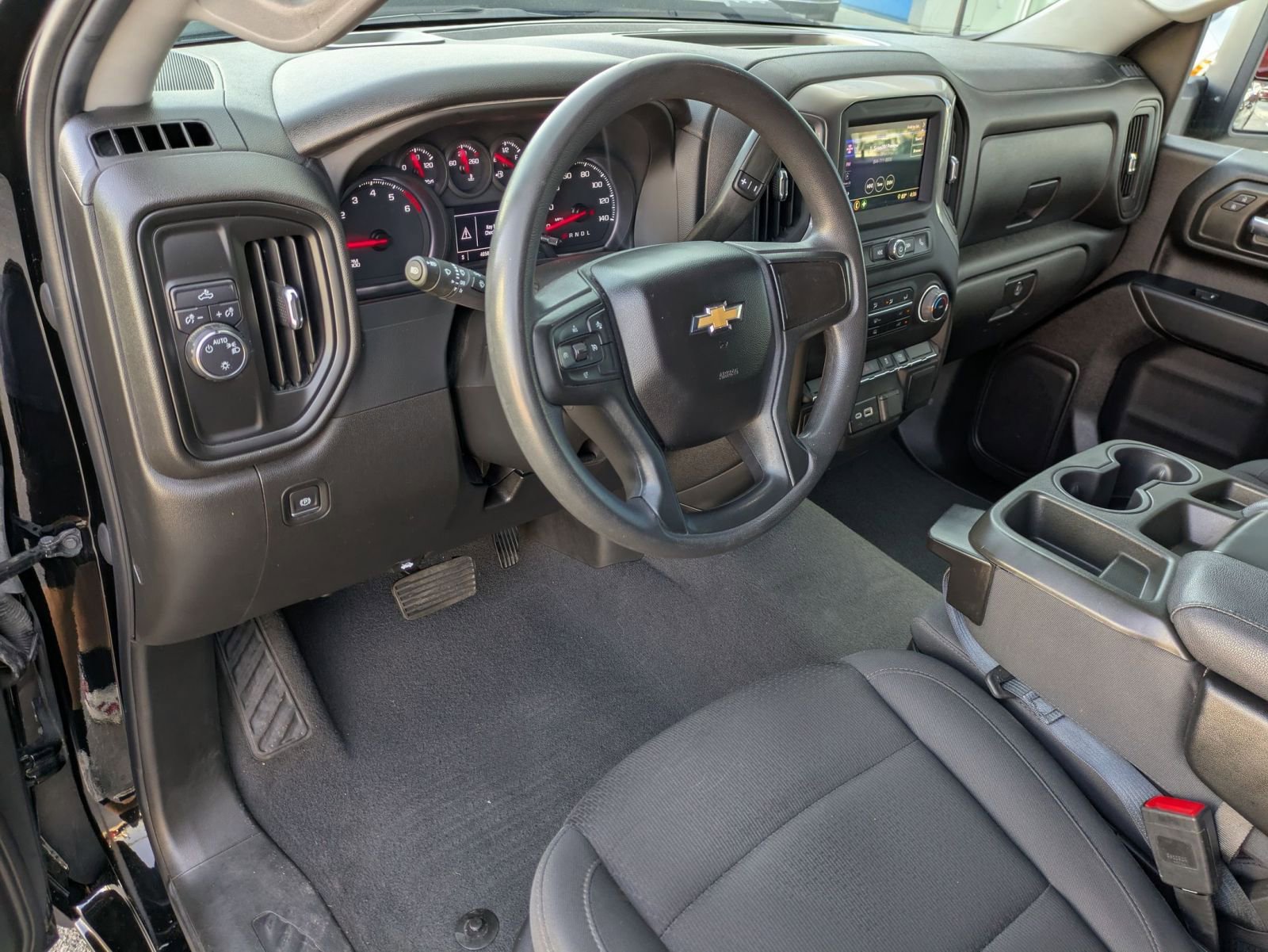 Used 2024 Chevrolet Silverado 2500 Custom RWD image 12