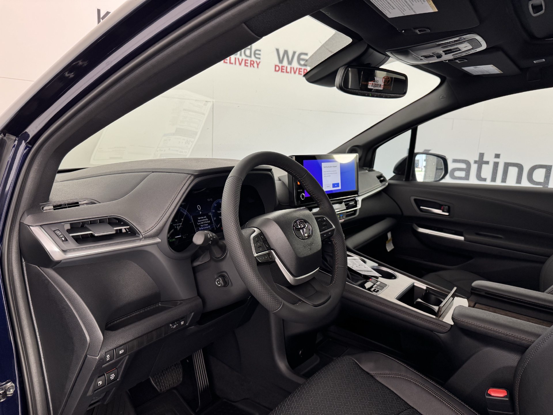 New 2026 Toyota Sienna Limited FWD image 2