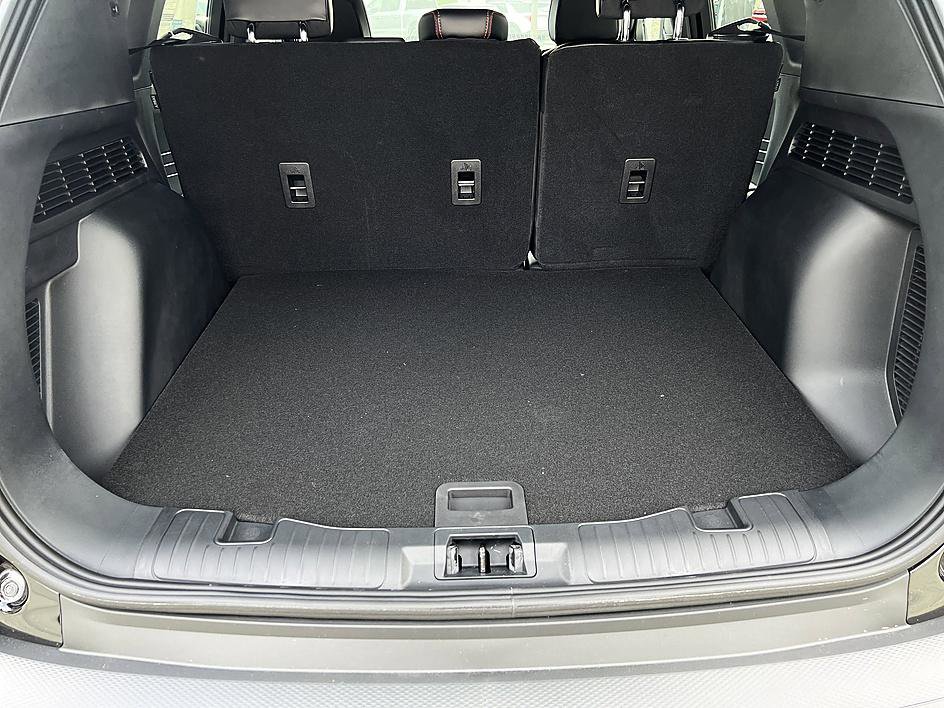 New 2026 Ford Escape ST-Line Select w/ Equipment Group 401A image 22