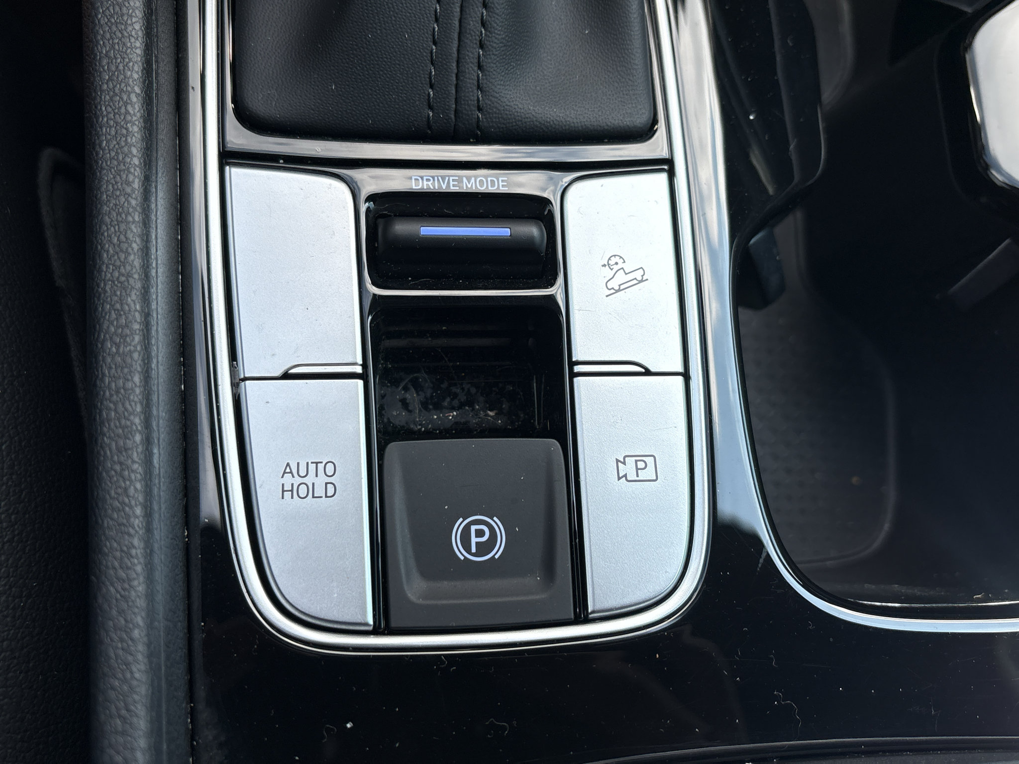 Certified 2026 Hyundai Santa Cruz SEL FWD image 26
