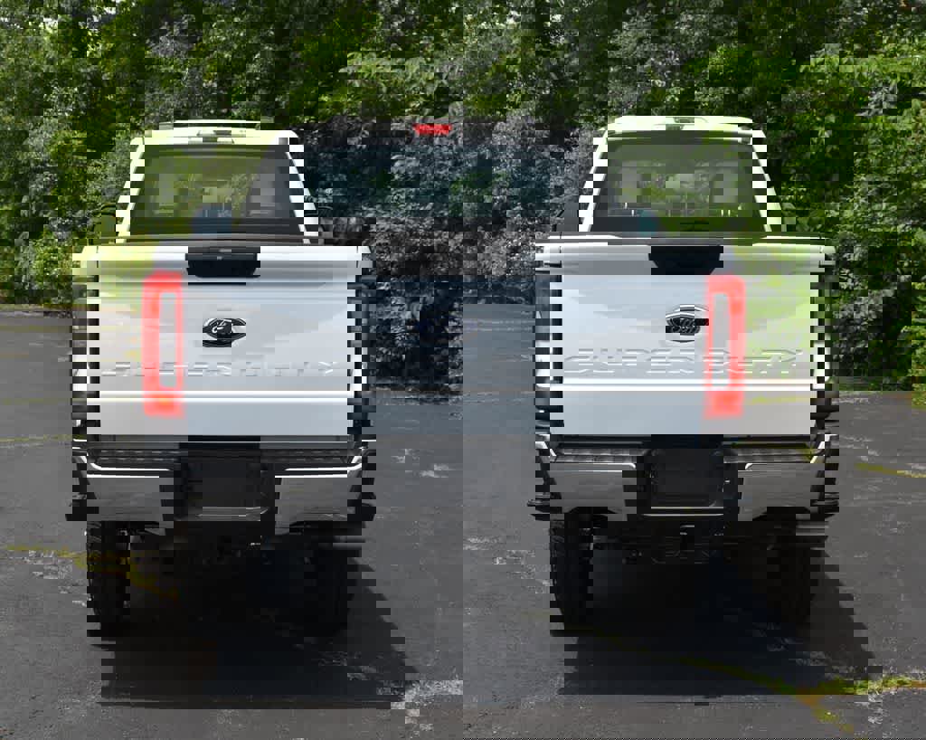 New 2025 Ford F350 XL w/ XL Chrome Package image 4