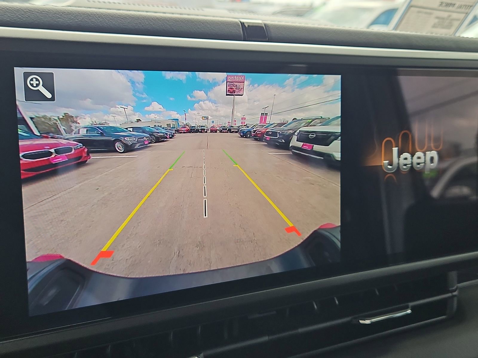 Used 2024 Jeep Gladiator Rubicon w/ Safety Group AWD/4WD image 24