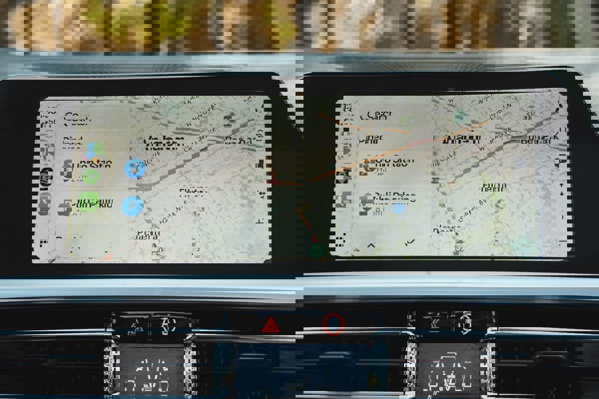 Used 2019 BMW 330i Sedan w/ Convenience Package image 36