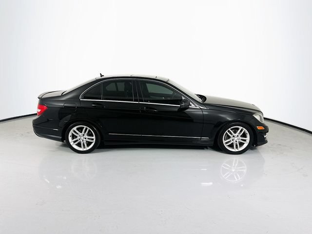 Used 2013 Mercedes-Benz C 250 Sedan image 10