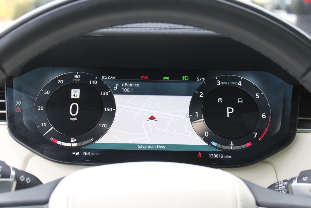 Used 2023 Land Rover Range Rover SE image 13