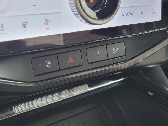 New 2025 Ford F150 Lightning Platinum image 34