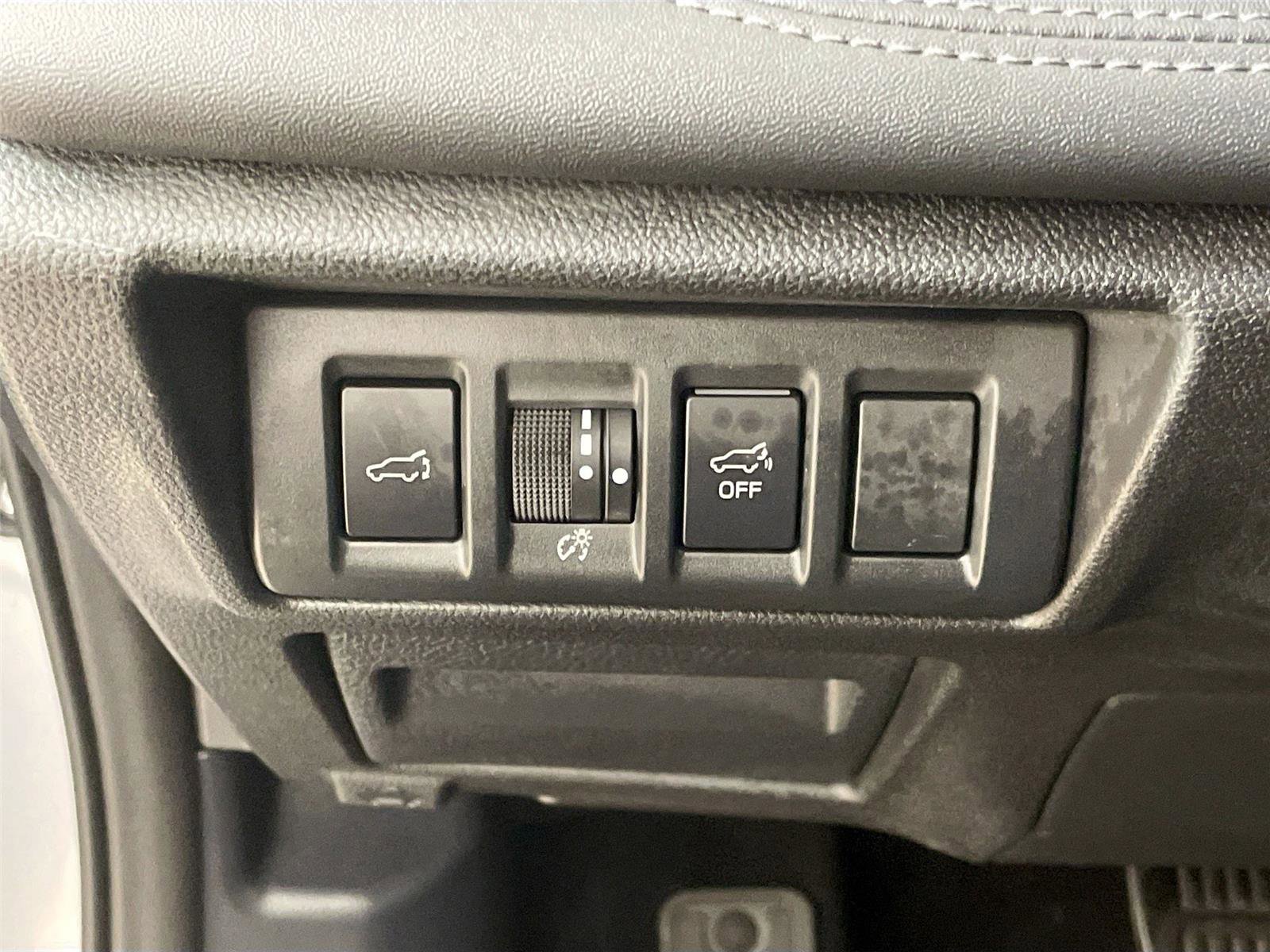 Used 2024 Subaru Outback Touring AWD/4WD image 14