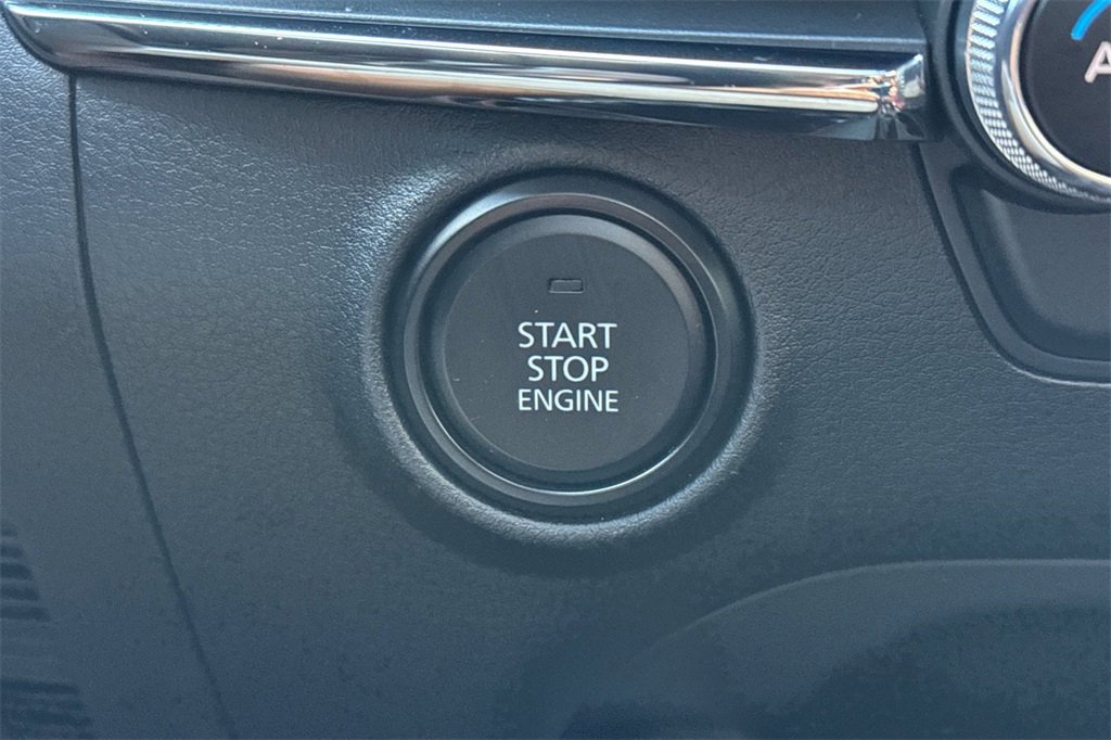 Used 2023 MAZDA MAZDA3 s image 25