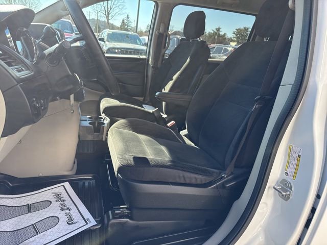 Certified 2019 Dodge Grand Caravan SE image 8