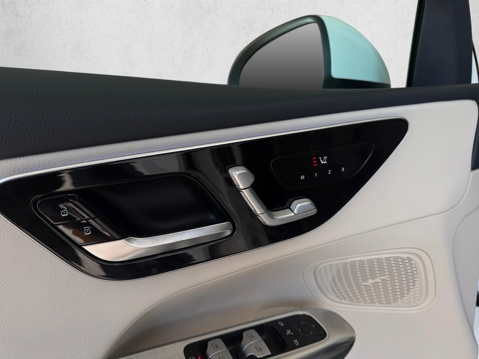 New 2027 Mercedes-Benz GLC 300 4MATIC image 10