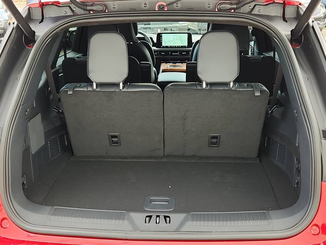 New 2025 Lincoln Aviator Black Label w/ Jet Appearance Package AWD/4WD image 17