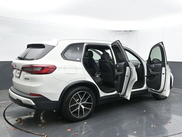 Used 2019 BMW X5 xDrive40i w/ Convenience Package image 56
