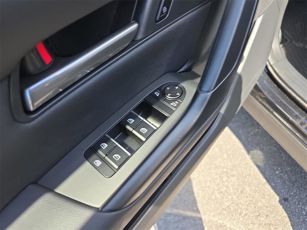 Used 2025 MAZDA CX-50 2.5 Hybrid w/ Weather Package image 21