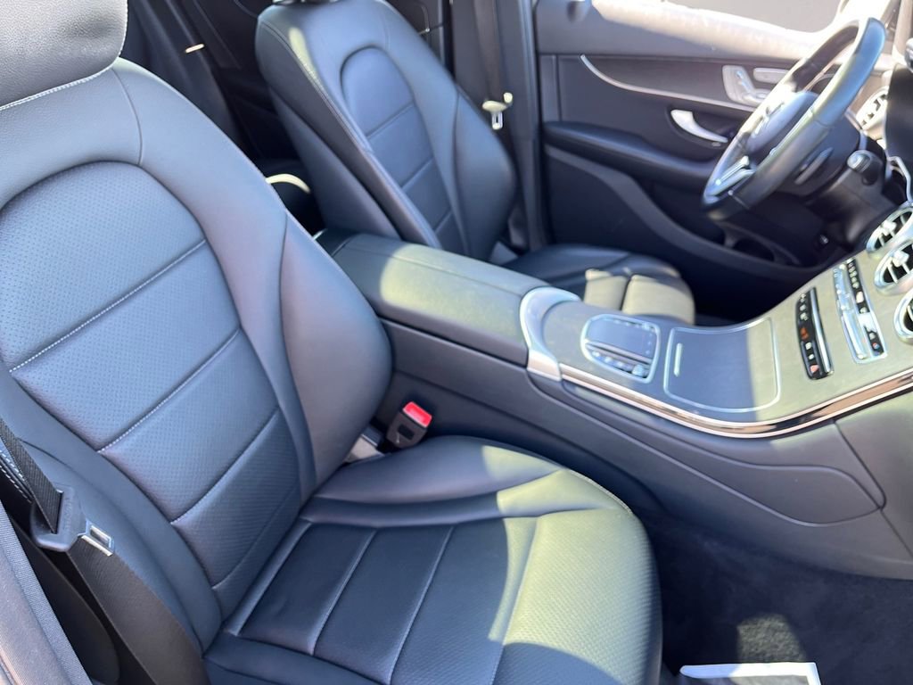 Certified 2022 Mercedes-Benz GLC 300 4MATIC w/ Multimedia Package Lite image 15