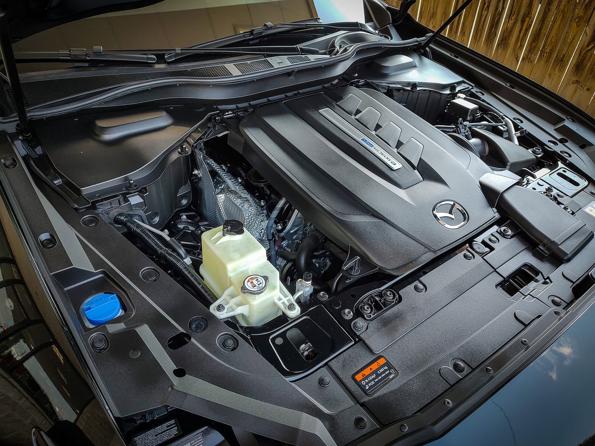 Used 2025 MAZDA CX-70 Plug-In Hybrid w/ Premium Pkg image 34