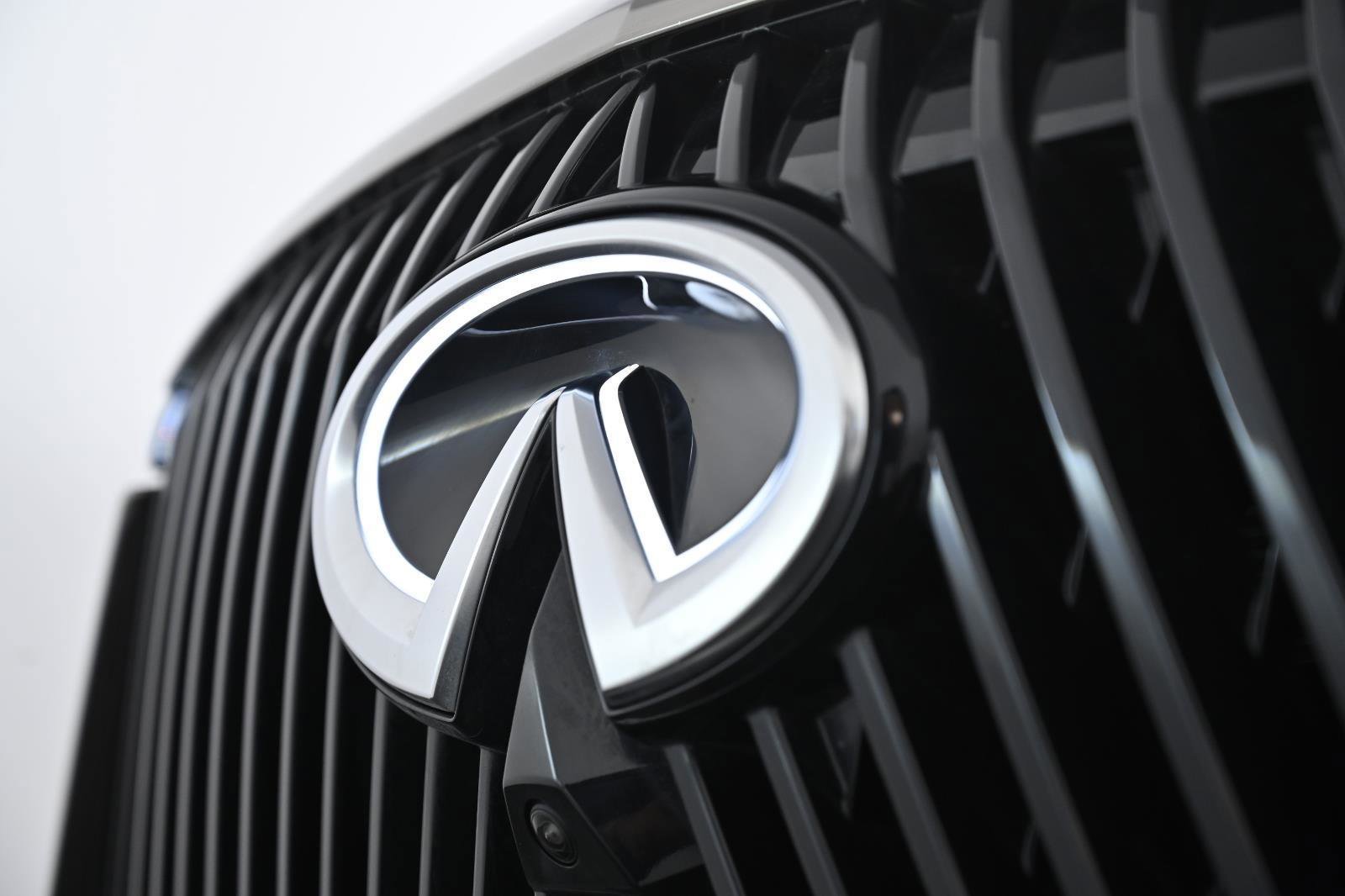 Used 2026 INFINITI QX60 Autograph w/ Dark Cargo Package image 10