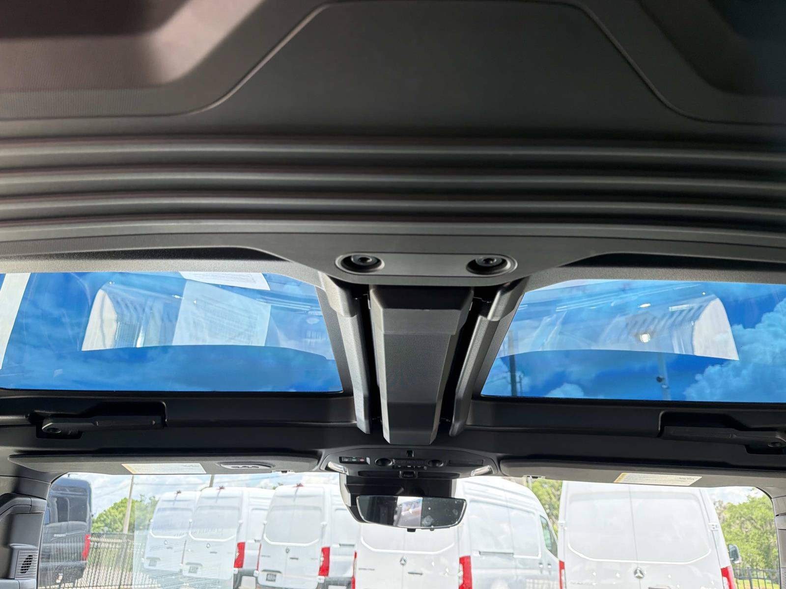 Used 2026 GMC Hummer EV SUV AWD/4WD image 18