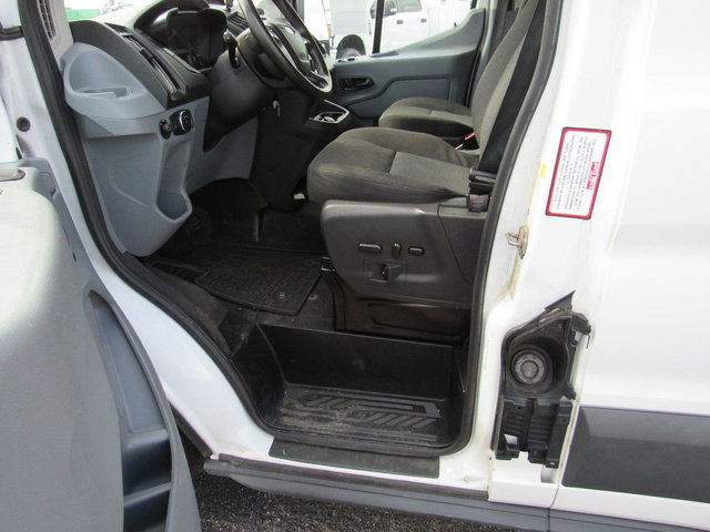 Used 2018 Ford Transit 150 XLT image 28