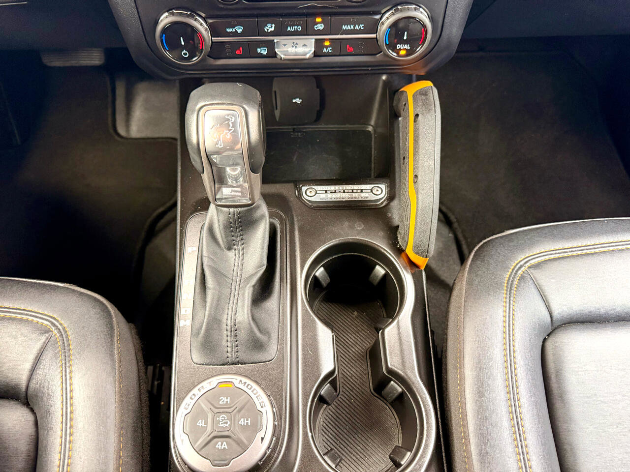 Used 2022 Ford Bronco Badlands image 36