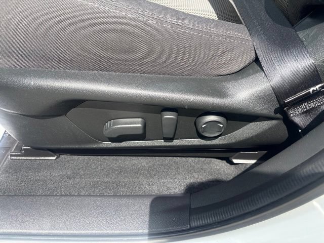 Used 2024 Subaru Crosstrek 2.0i Premium AWD/4WD image 16