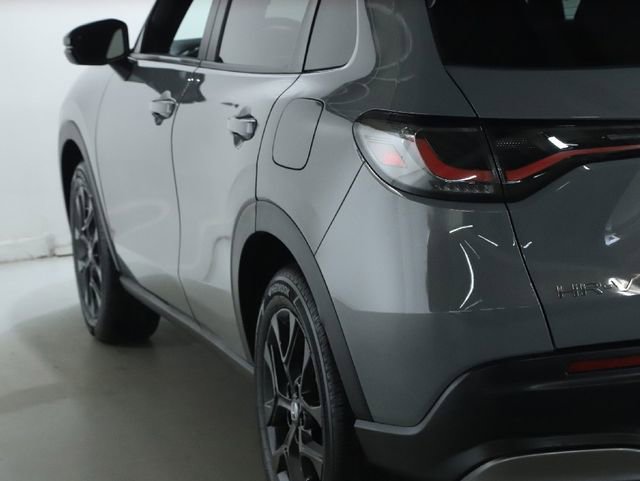 Used 2025 Honda HR-V Sport image 16