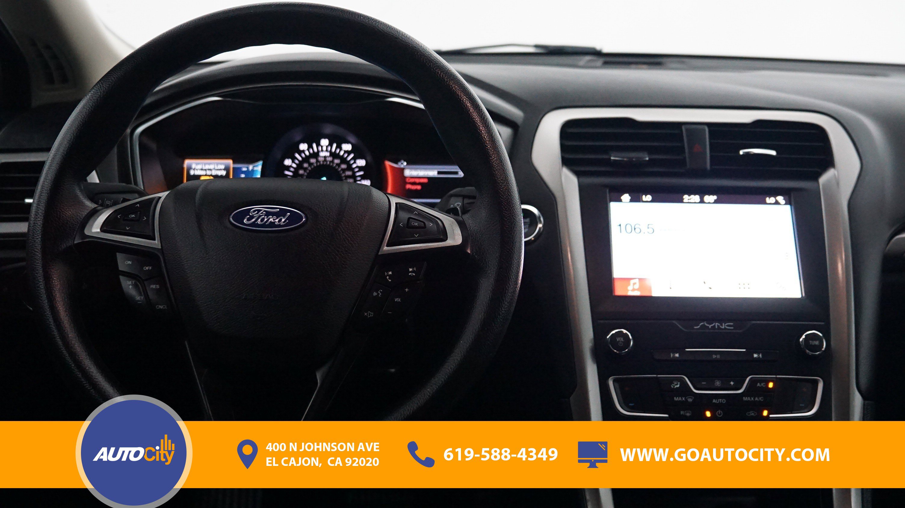 Used 2019 Ford Fusion SE FWD image 5