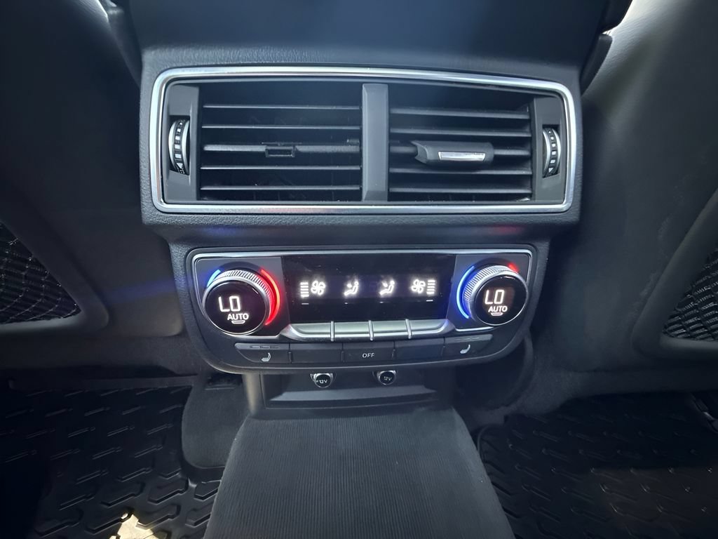 Used 2018 Audi Q7 3.0T Prestige w/ Prestige Package AWD/4WD image 13