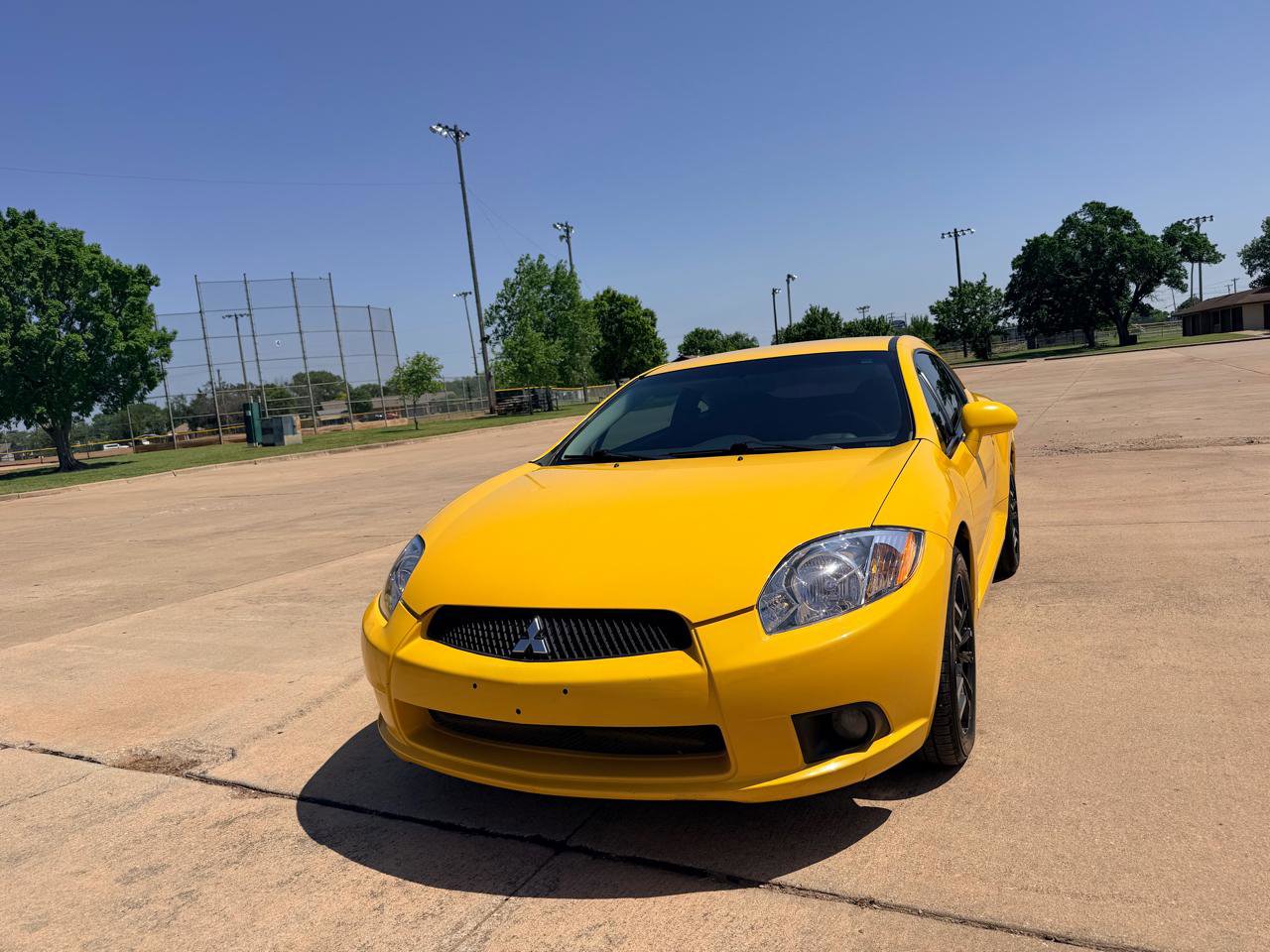 Used 2009 Mitsubishi Eclipse GS FWD image 4