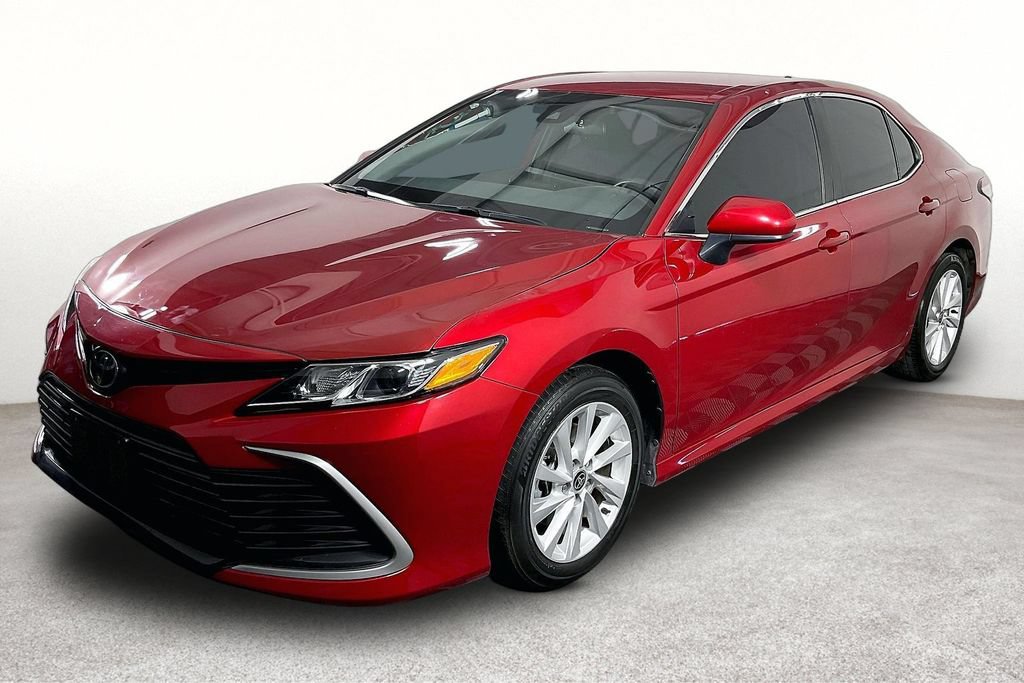 Used 2024 Toyota Camry LE FWD image 13