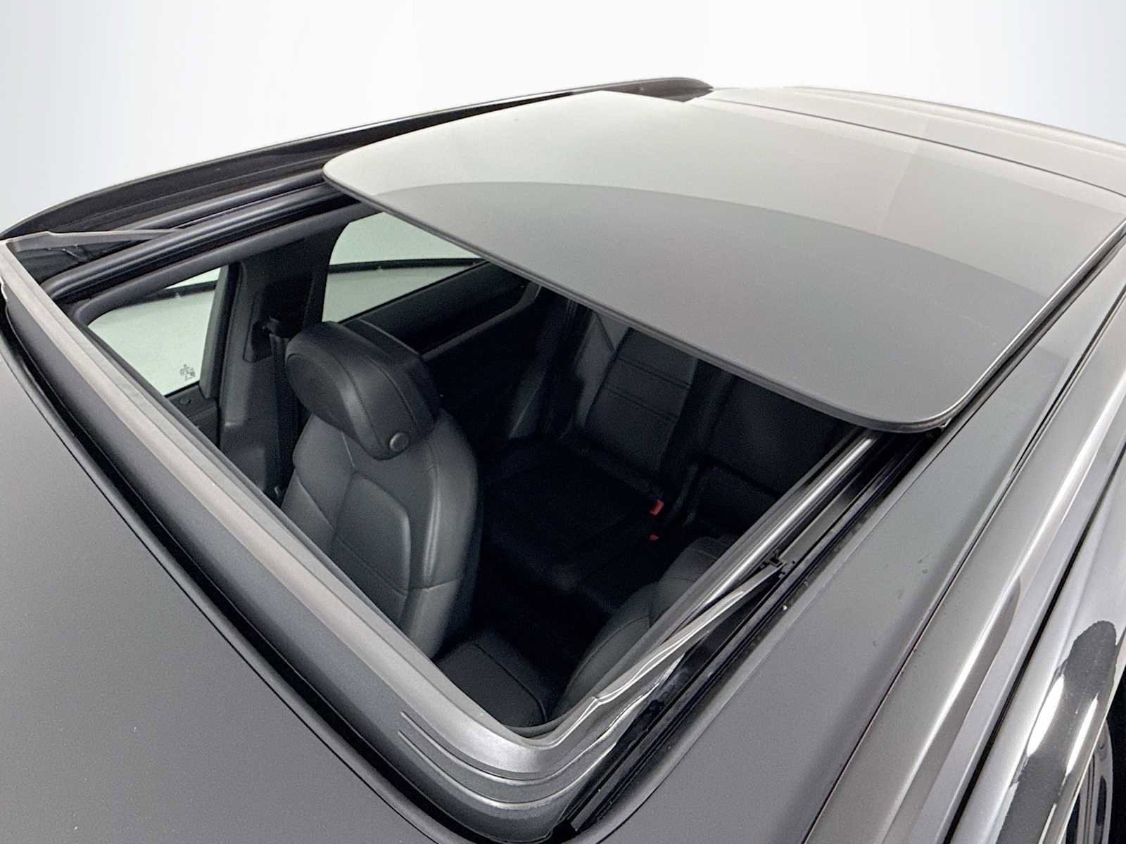 New 2026 Porsche Cayenne image 21