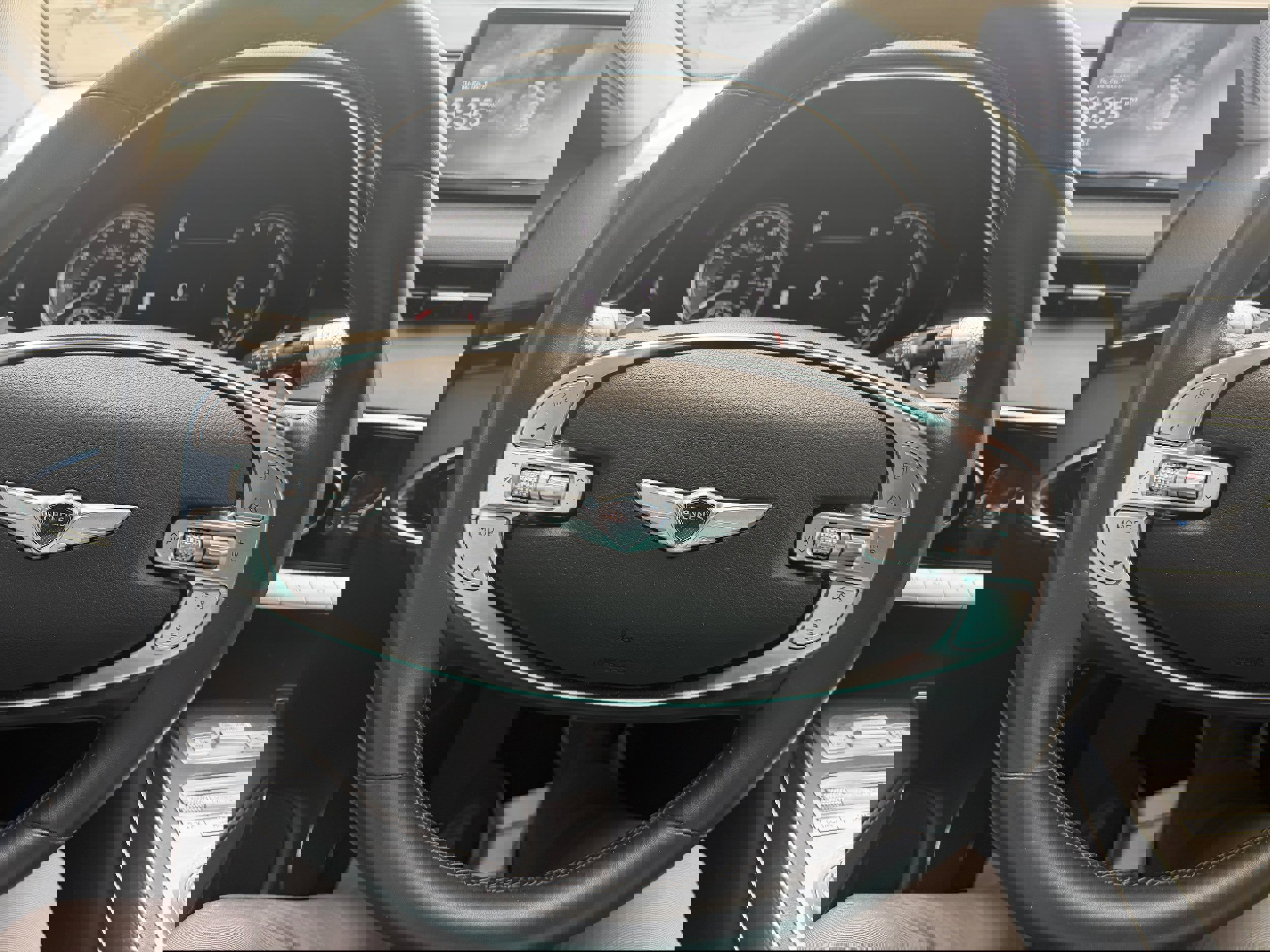 Used 2023 Genesis GV70 2.5T w/ Select Package image 17