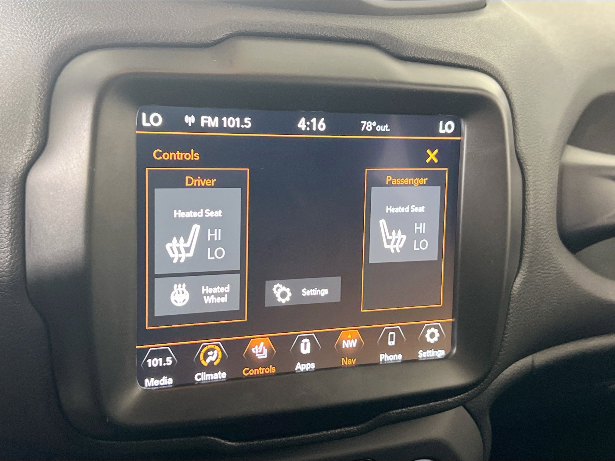 Used 2022 Jeep Renegade Latitude w/ Convenience Group image 17